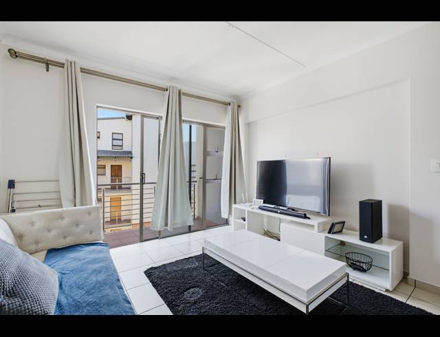 2 BEDROOM APARTMENT FOR SALE IN BARBEQUE DOWNS